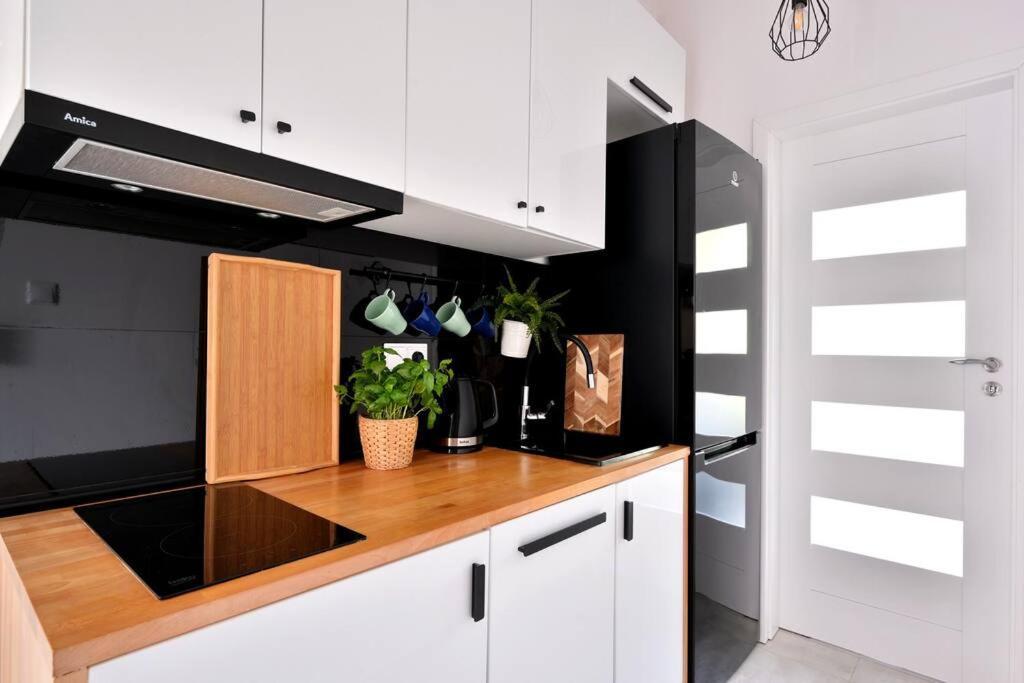 Saska Kepa -Ul. Francuska 2' Min Apartment Warsawa Bagian luar foto